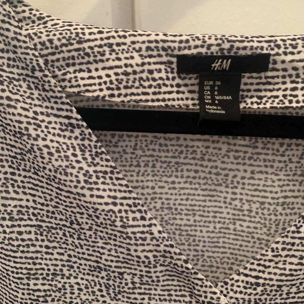 EUC! H&M women blouse 36/6